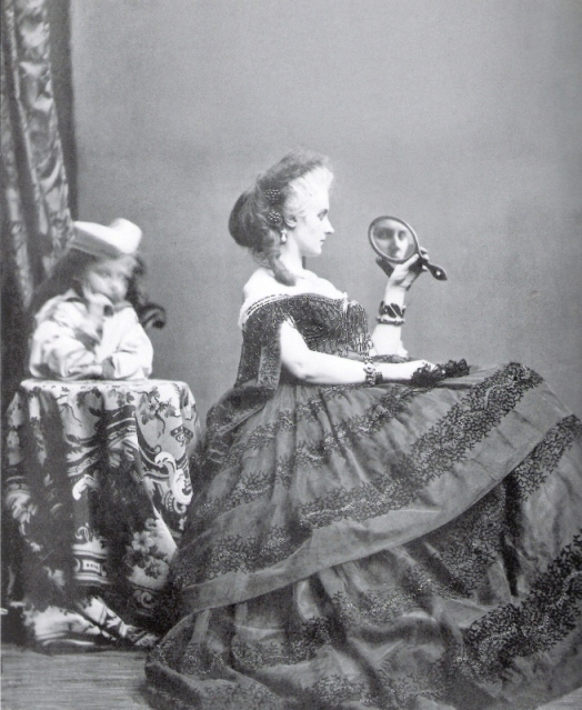 1858-62-virginia-oldoini-countess-of-castiglione-4.jpg